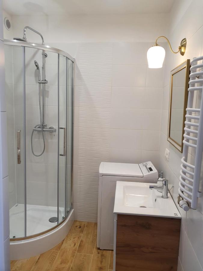 Prestige Aparthotel Piotrkowska 82 - Wyjatkowy Widok Na Deptak Лодзь Екстер'єр фото