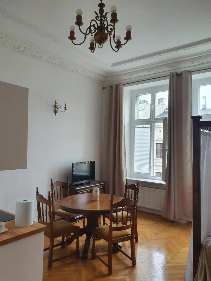 Prestige Aparthotel Piotrkowska 82 - Wyjatkowy Widok Na Deptak Лодзь Екстер'єр фото
