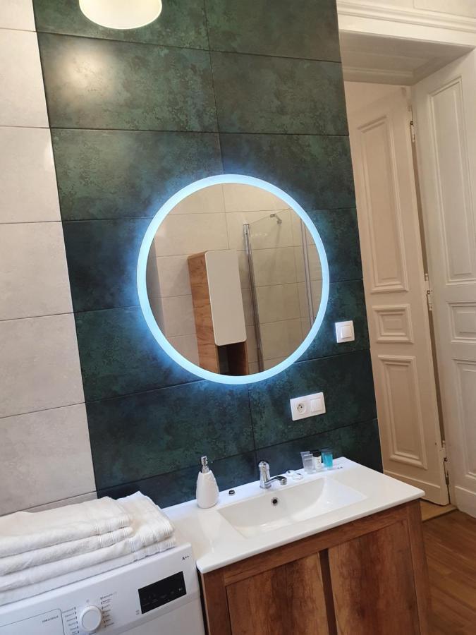 Prestige Aparthotel Piotrkowska 82 - Wyjatkowy Widok Na Deptak Лодзь Екстер'єр фото