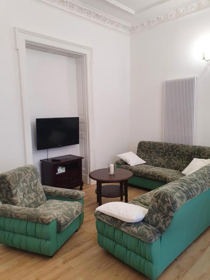 Prestige Aparthotel Piotrkowska 82 - Wyjatkowy Widok Na Deptak Лодзь Екстер'єр фото