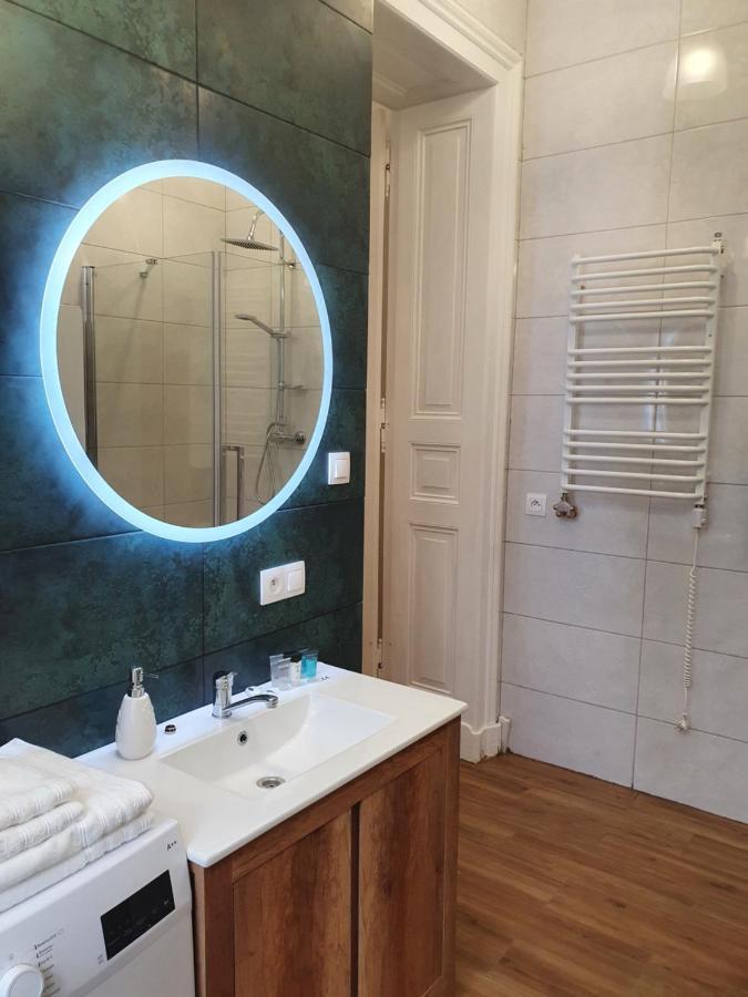 Prestige Aparthotel Piotrkowska 82 - Wyjatkowy Widok Na Deptak Лодзь Екстер'єр фото